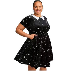 Torrid NWT Disney Haunted Mansion Velvet Collared Dress Black Short Sleeve 2X
